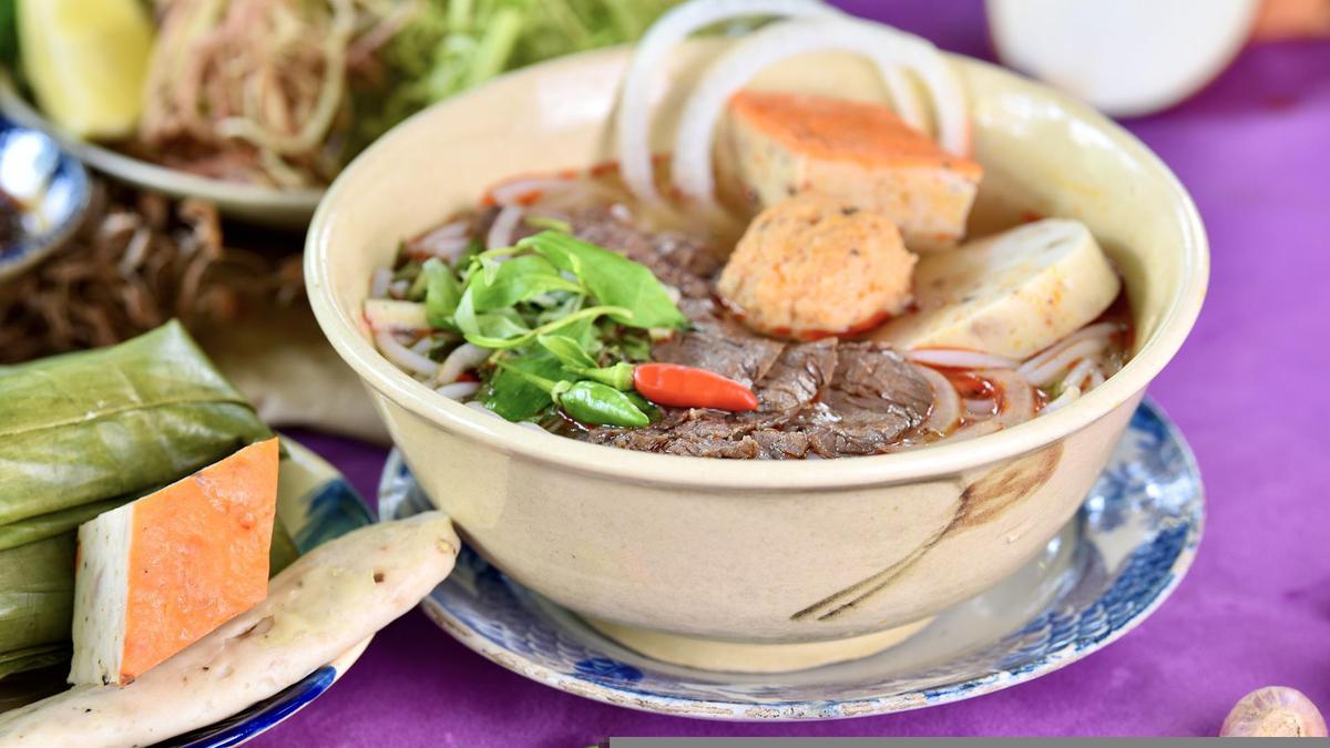 Sop Daging Sapi Putra Sunda: Kenikmatan Hangat yang Menghampiri Setiap Malam di Cilacap